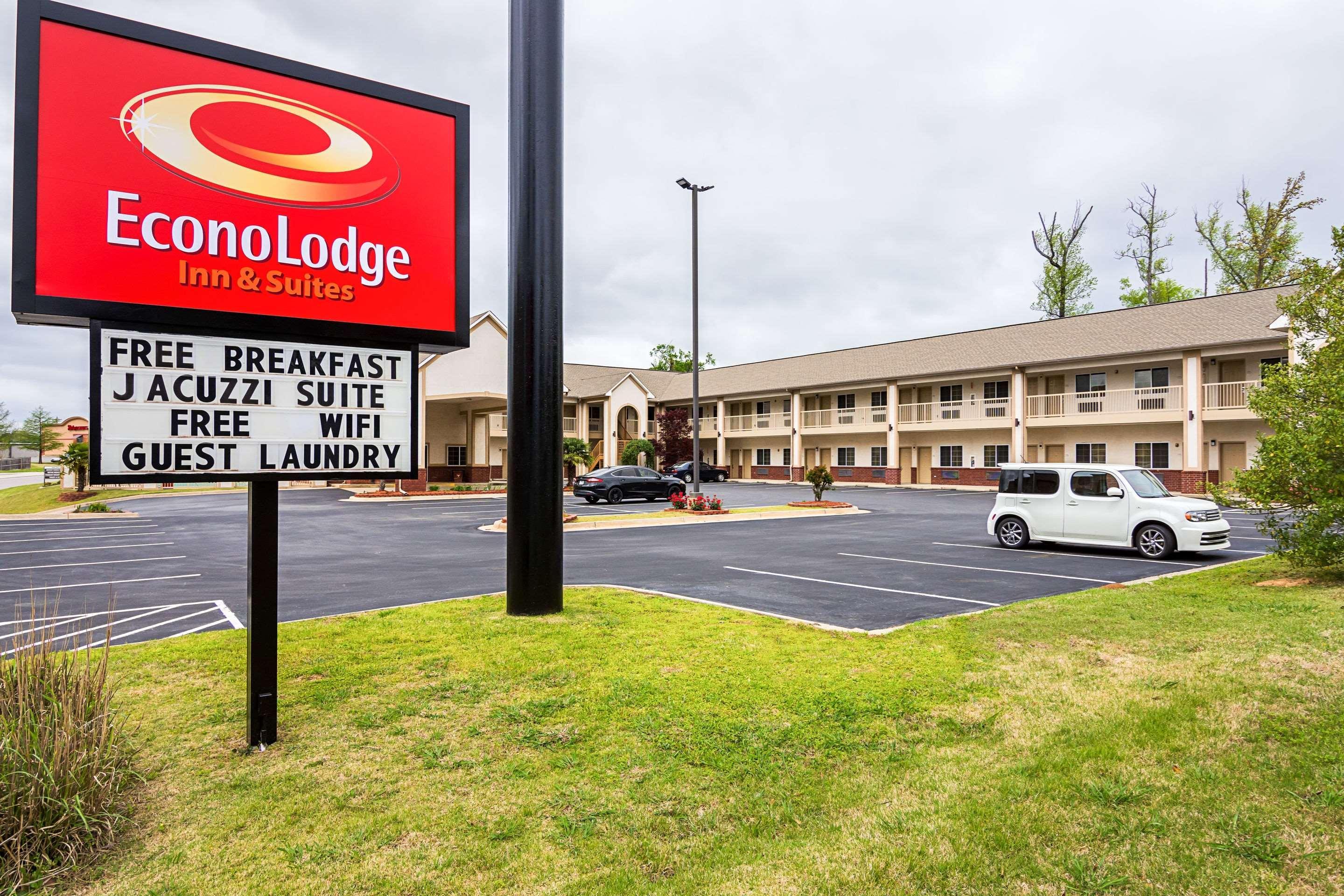 Econo Lodge Inn & Suites Bryant Zewnętrze zdjęcie